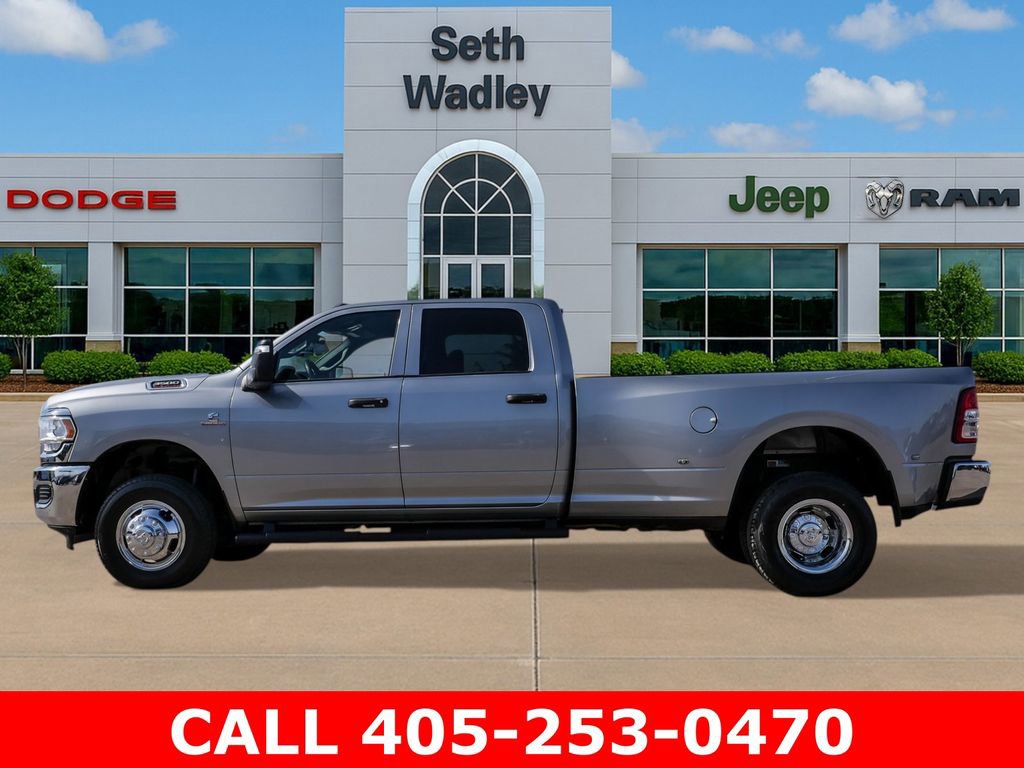 Used 2023 RAM 3500 Tradesman AWD/4WD image 4