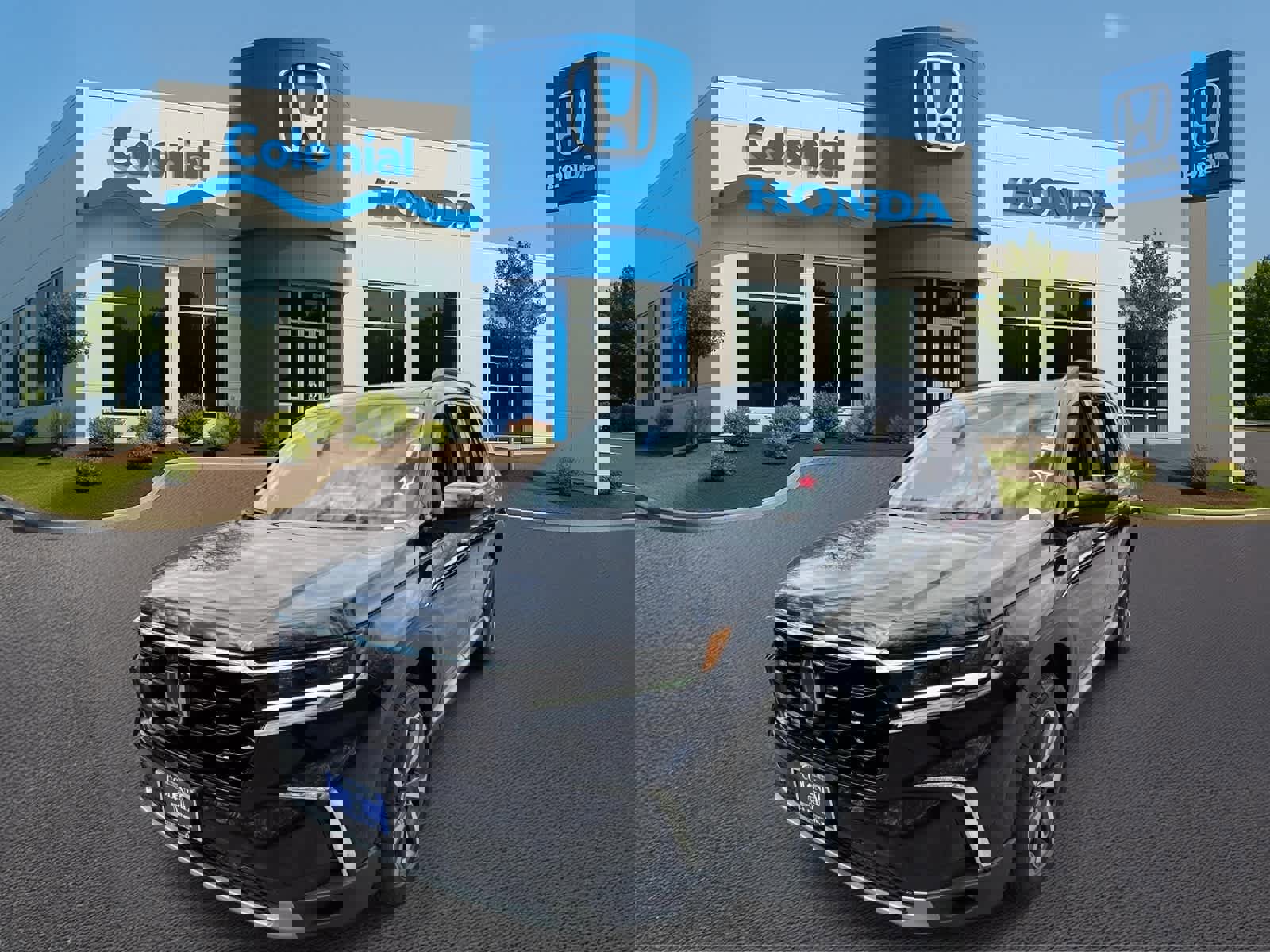 Used 2025 Honda Pilot Elite image 2