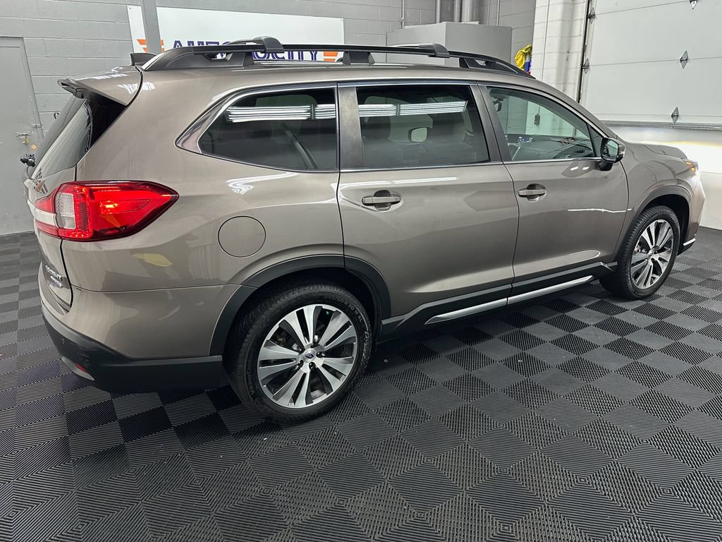 Used 2022 Subaru Ascent Limited w/ Technology Package AWD/4WD image 10