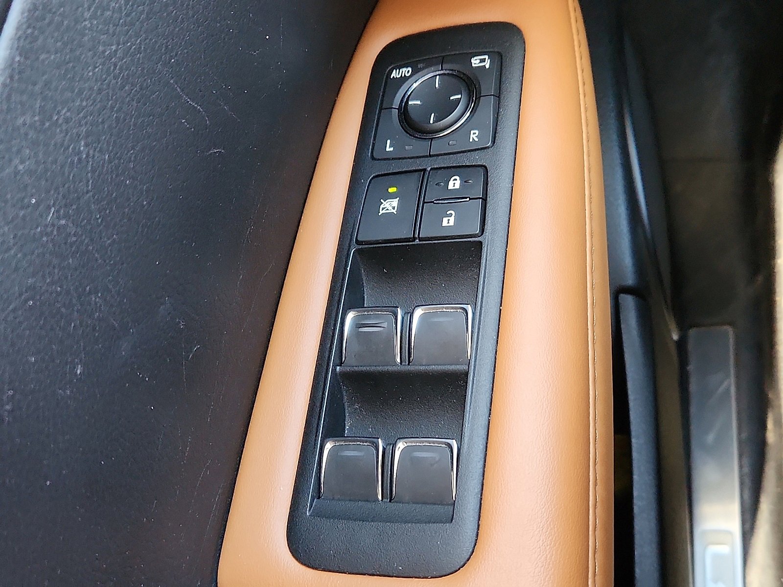 Used 2022 Lexus RX 350 FWD w/ Premium Package image 22