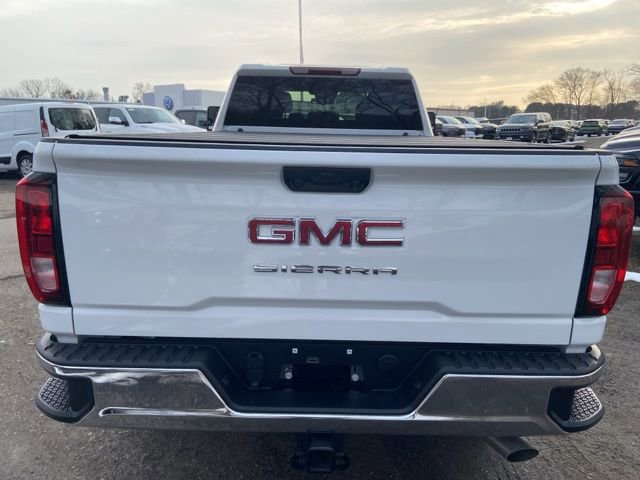 Used 2025 GMC Sierra 3500 Pro AWD/4WD image 5