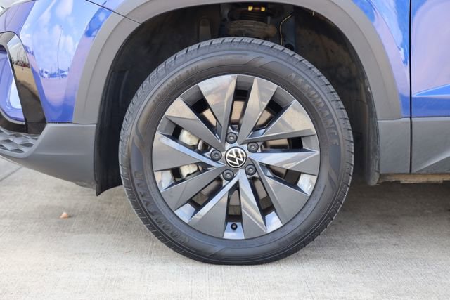 Used 2023 Volkswagen Taos S image 9