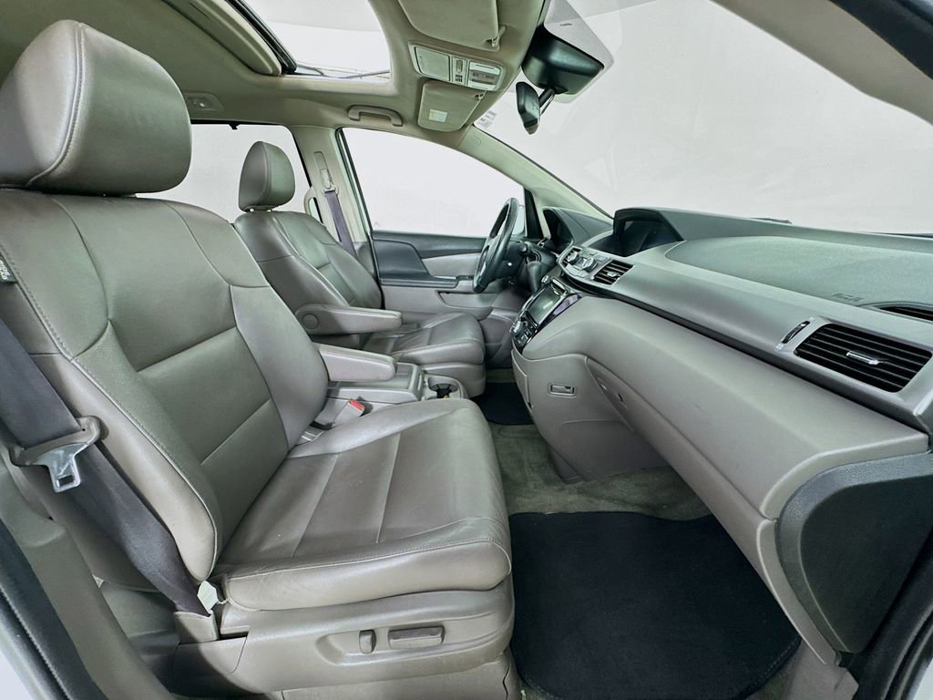 Used 2015 Honda Odyssey EX-L image 37