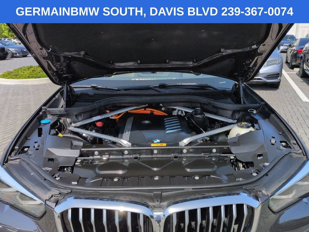 Used 2022 BMW X5 xDrive45e AWD/4WD image 14