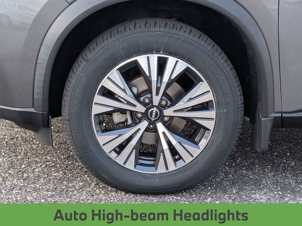 Used 2022 Nissan Rogue SV FWD image 13
