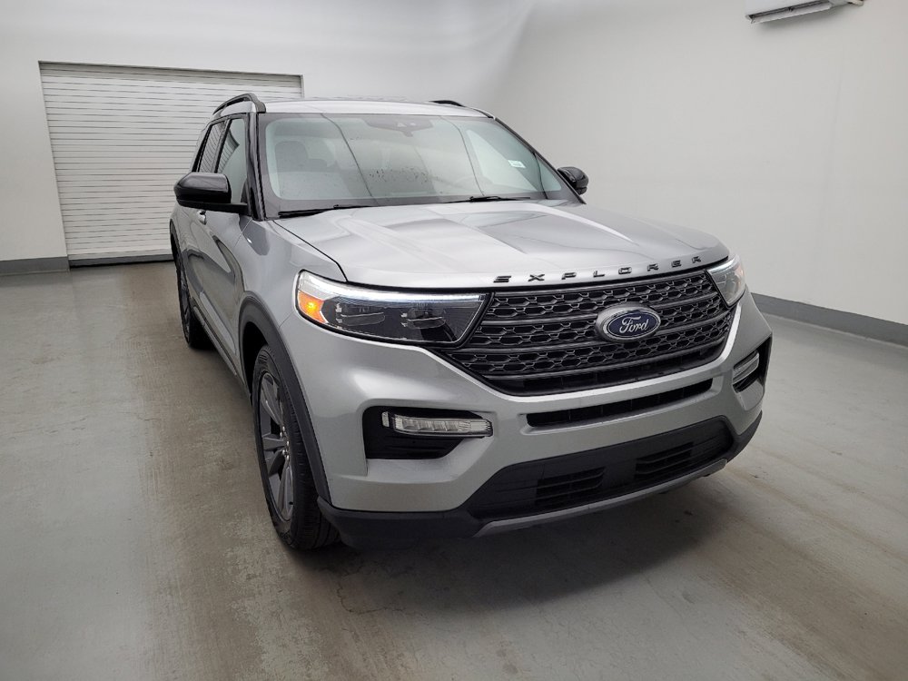 Used 2022 Ford Explorer XLT w/ Equipment Group 202A RWD image 14