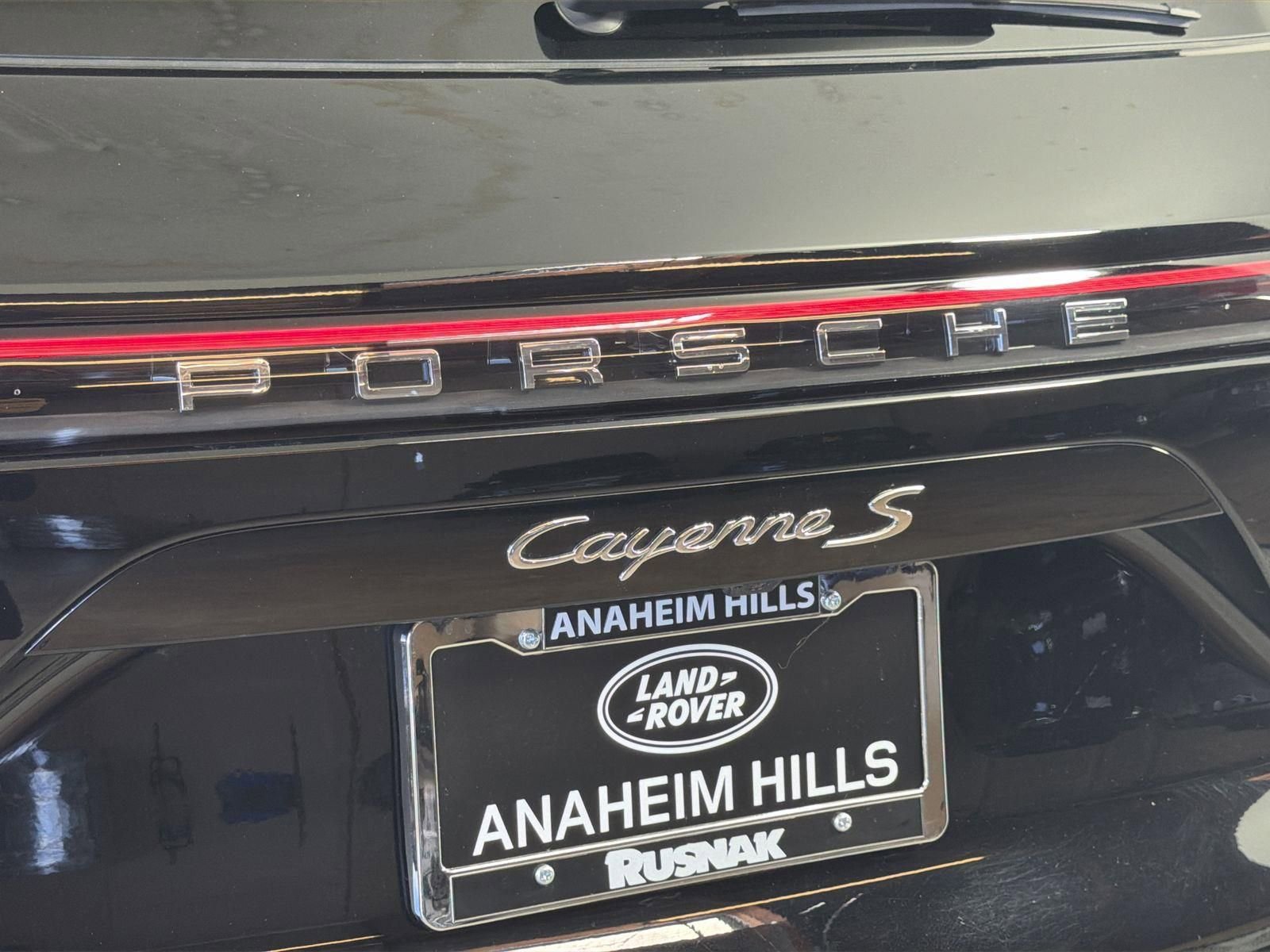 Used 2020 Porsche Cayenne S image 30