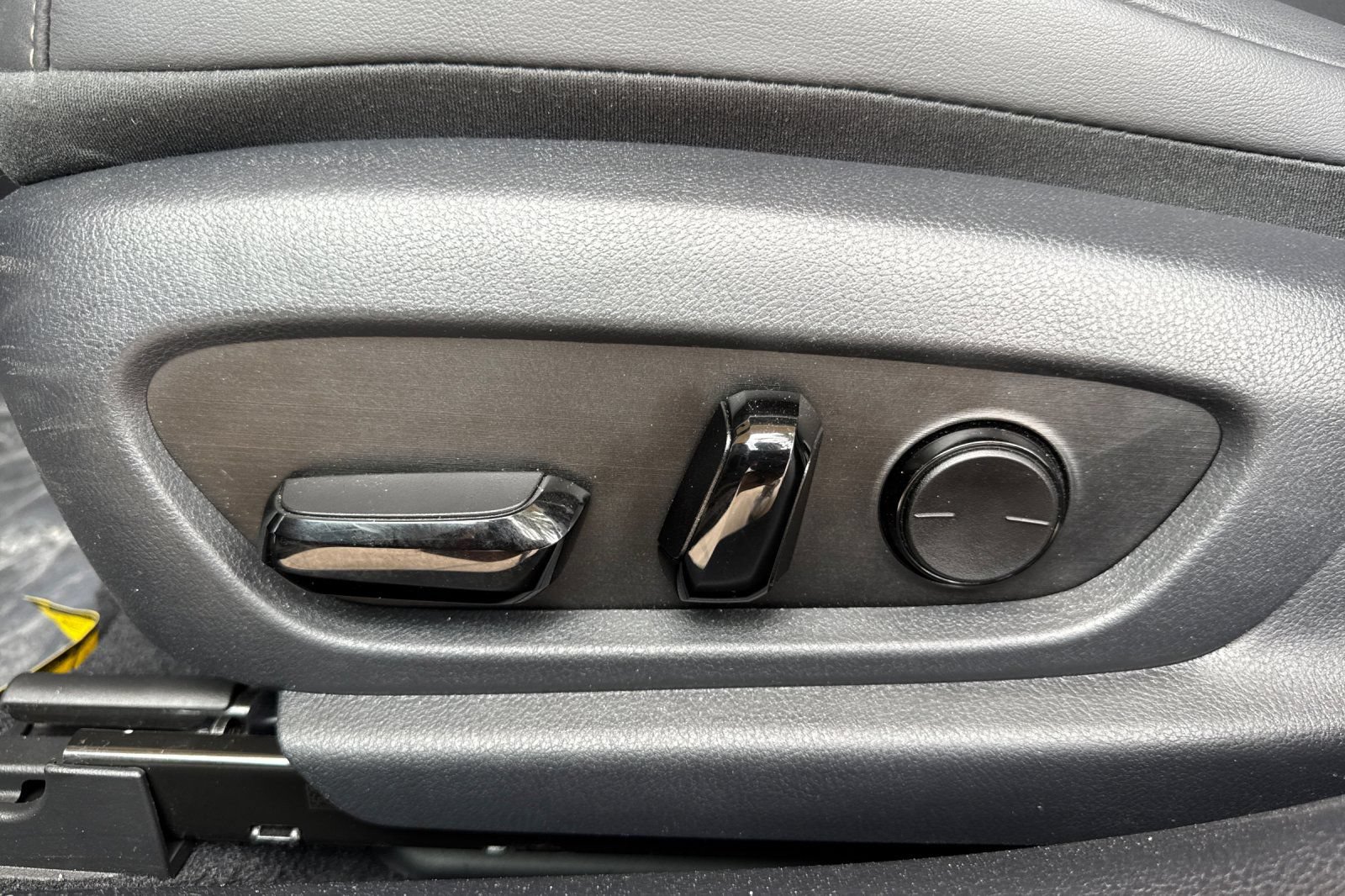 Certified 2025 Lexus ES 350 w/ Accessory Package (Z1) FWD image 13