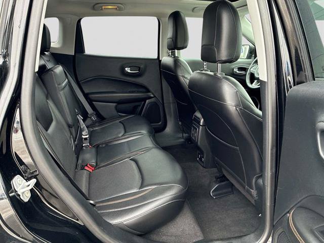 Used 2017 Jeep Compass Limited w/ Navigation Group image 10