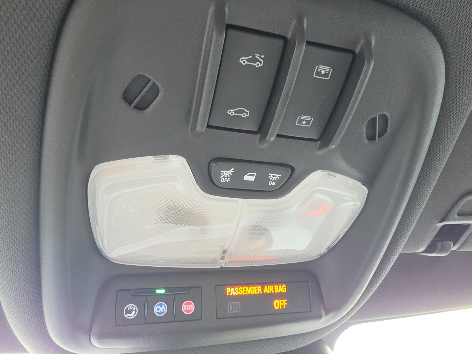Used 2024 Chevrolet TrailBlazer RS w/ Convenience Package AWD/4WD image 48