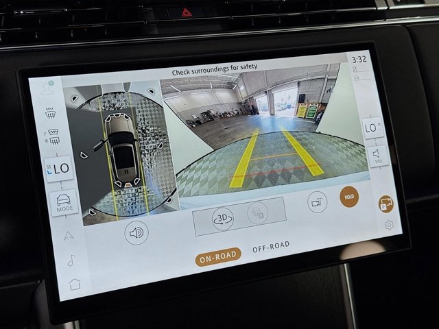 New 2026 Land Rover Range Rover SE image 17