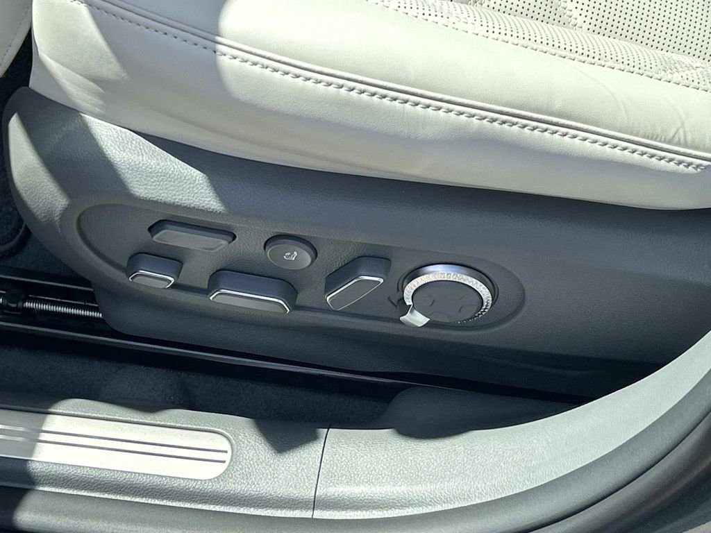 New 2026 Genesis GV60 Performance image 17