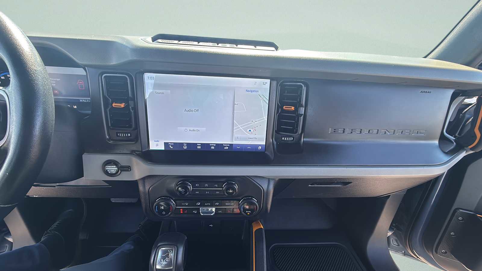 Used 2023 Ford Bronco Badlands image 12