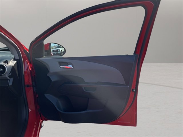 Used 2015 Chevrolet Sonic LT image 27