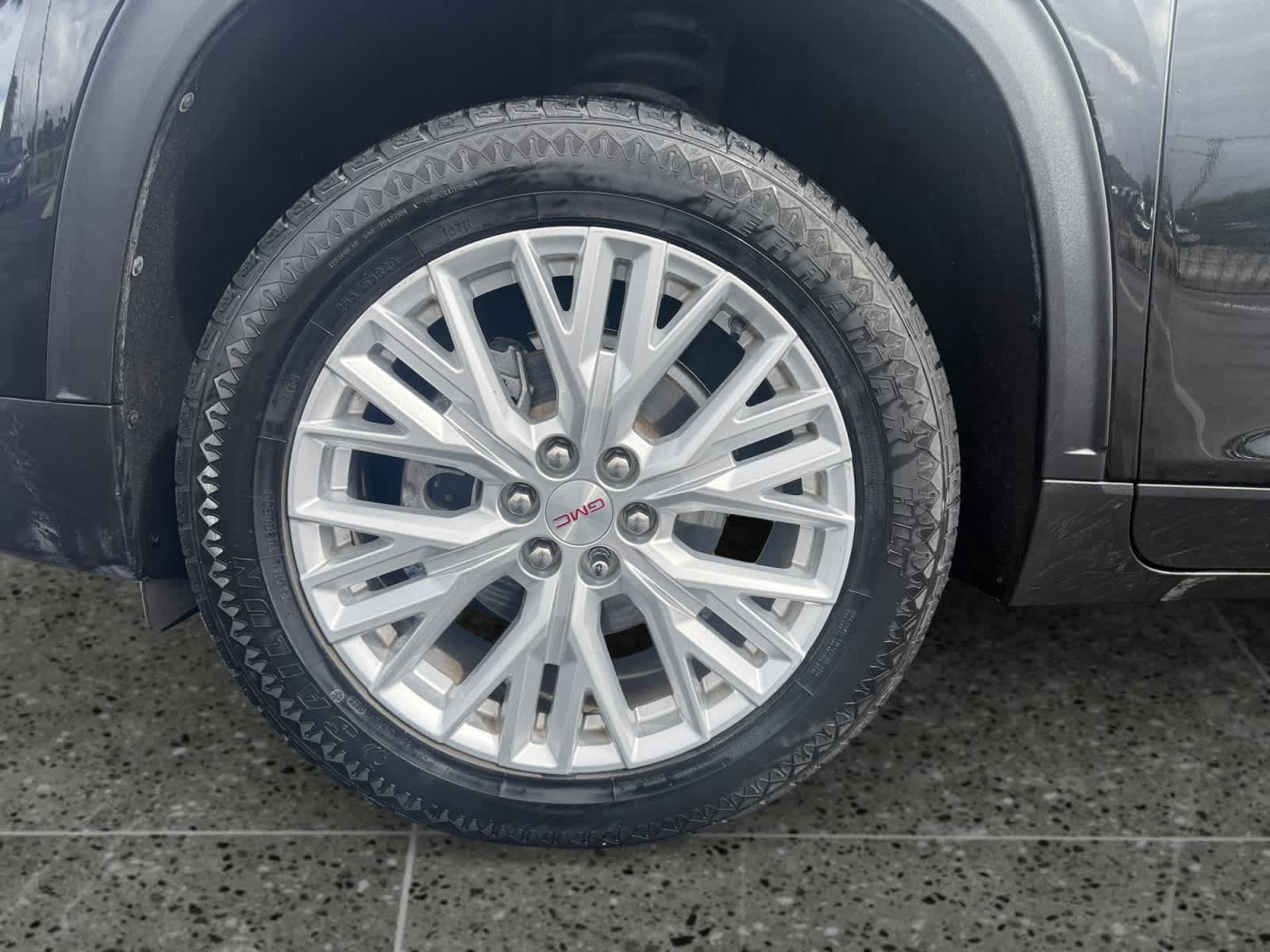 Used 2024 GMC Acadia Elevation FWD image 14