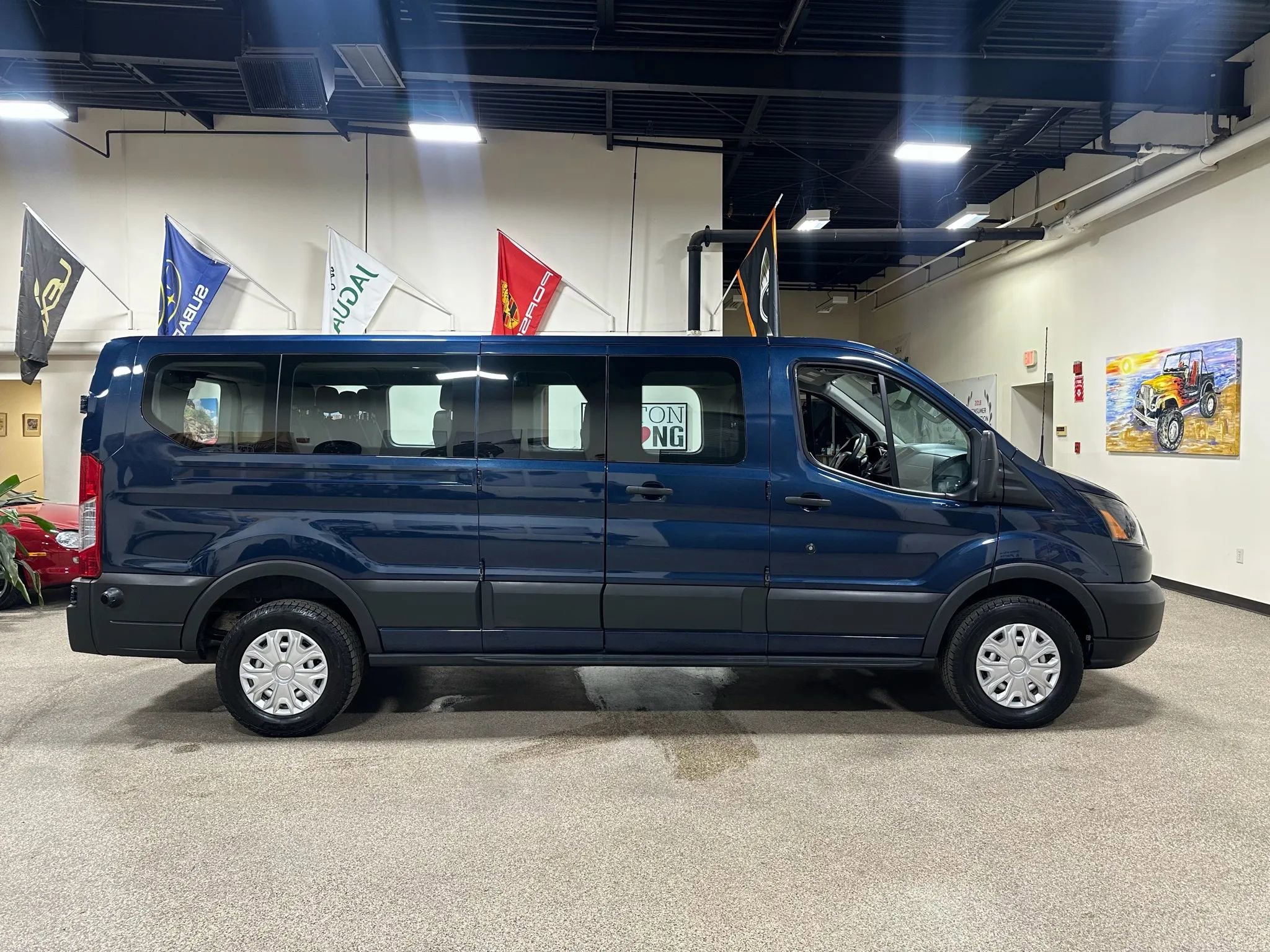 Used 2018 Ford Transit 350 XL image 10