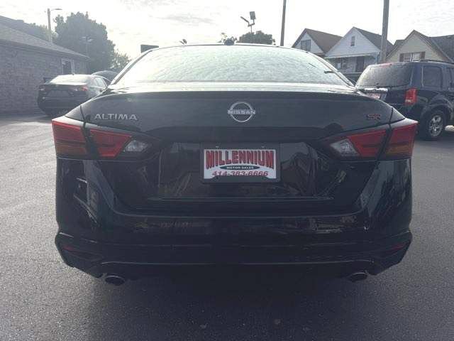 Used 2024 Nissan Altima 2.5 SR FWD image 5