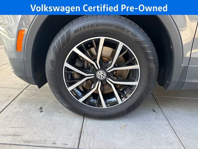 Certified 2021 Volkswagen Tiguan SE image 30