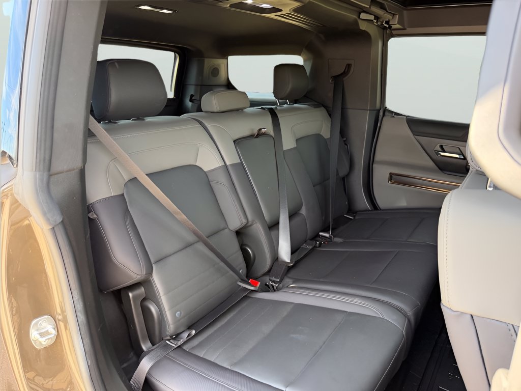 Used 2024 GMC Hummer EV 2X w/ LPO, Illumination Package AWD/4WD image 31