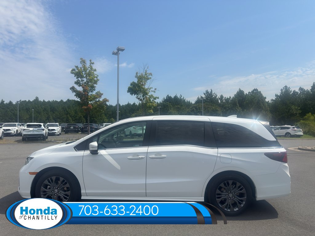 New 2027 Honda Odyssey Touring image 4
