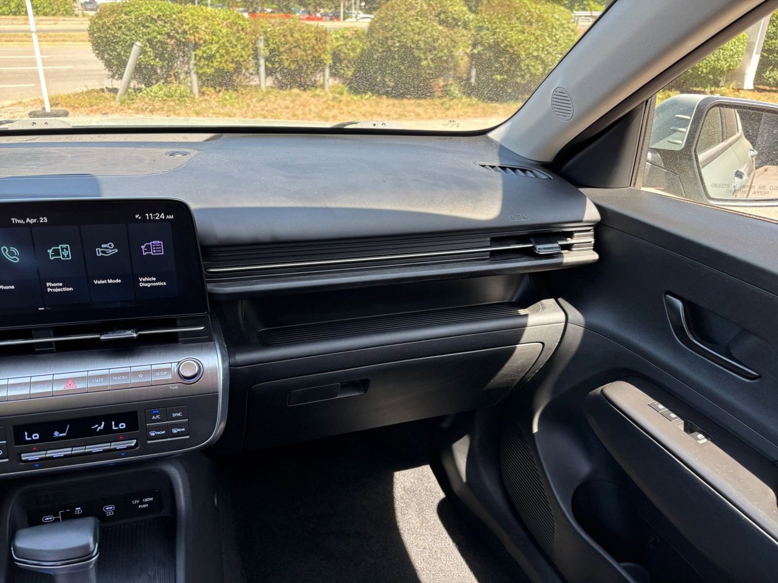 Used 2025 Hyundai Kona SEL image 35