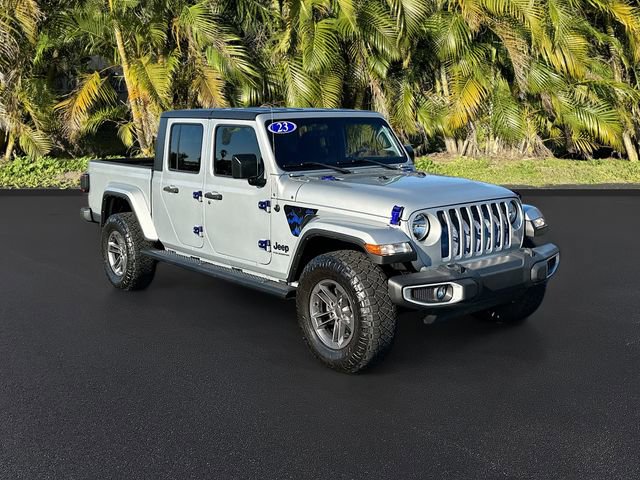 Used 2023 Jeep Gladiator Sport image 2