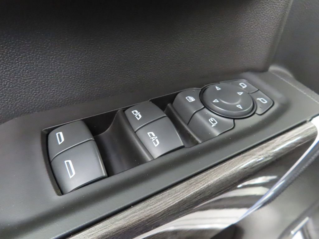 Used 2019 Chevrolet Silverado 1500 LTZ w/ LTZ Plus Package AWD/4WD image 65