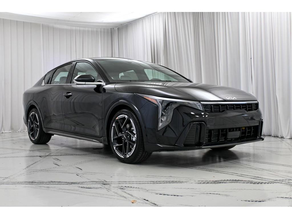 New 2026 Kia K4 GT-Line FWD image 2