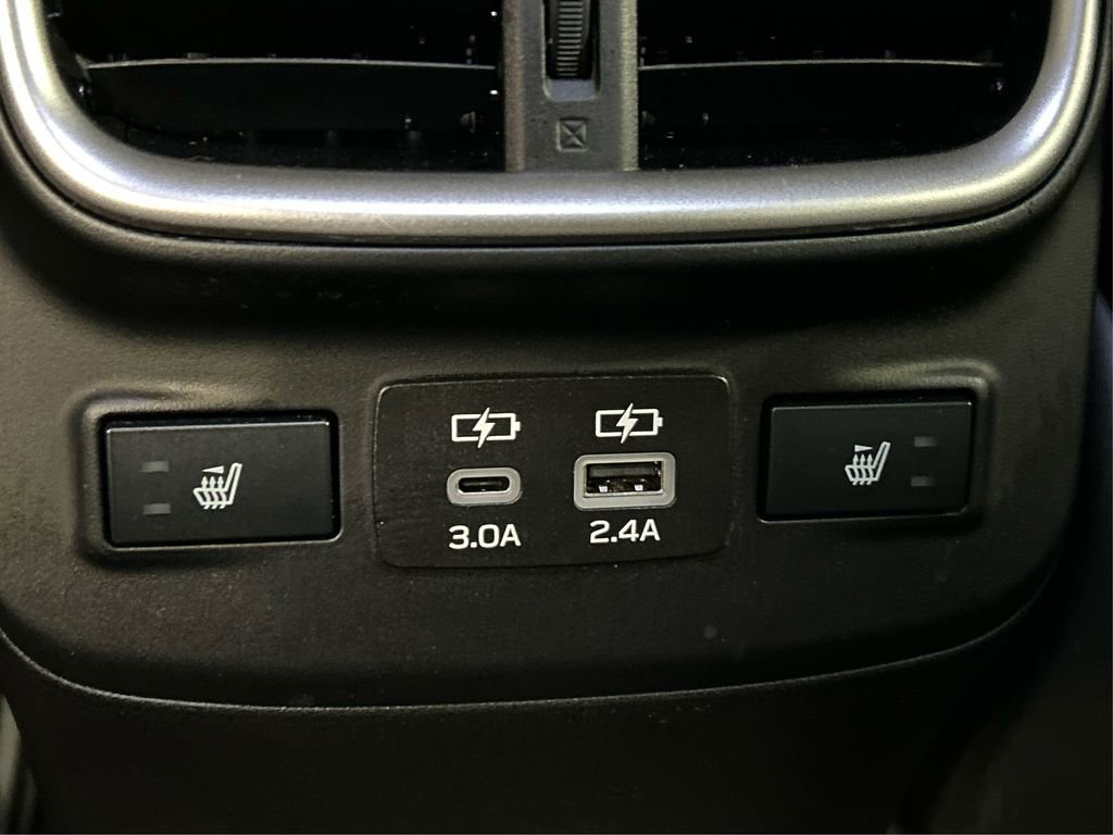 Used 2023 Subaru Legacy Limited image 36