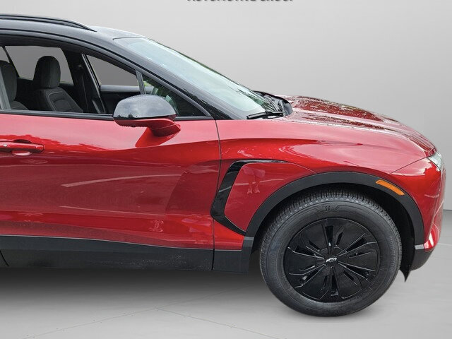 New 2025 Chevrolet Blazer EV LT w/ Midnight/Sport Edition AWD/4WD image 23