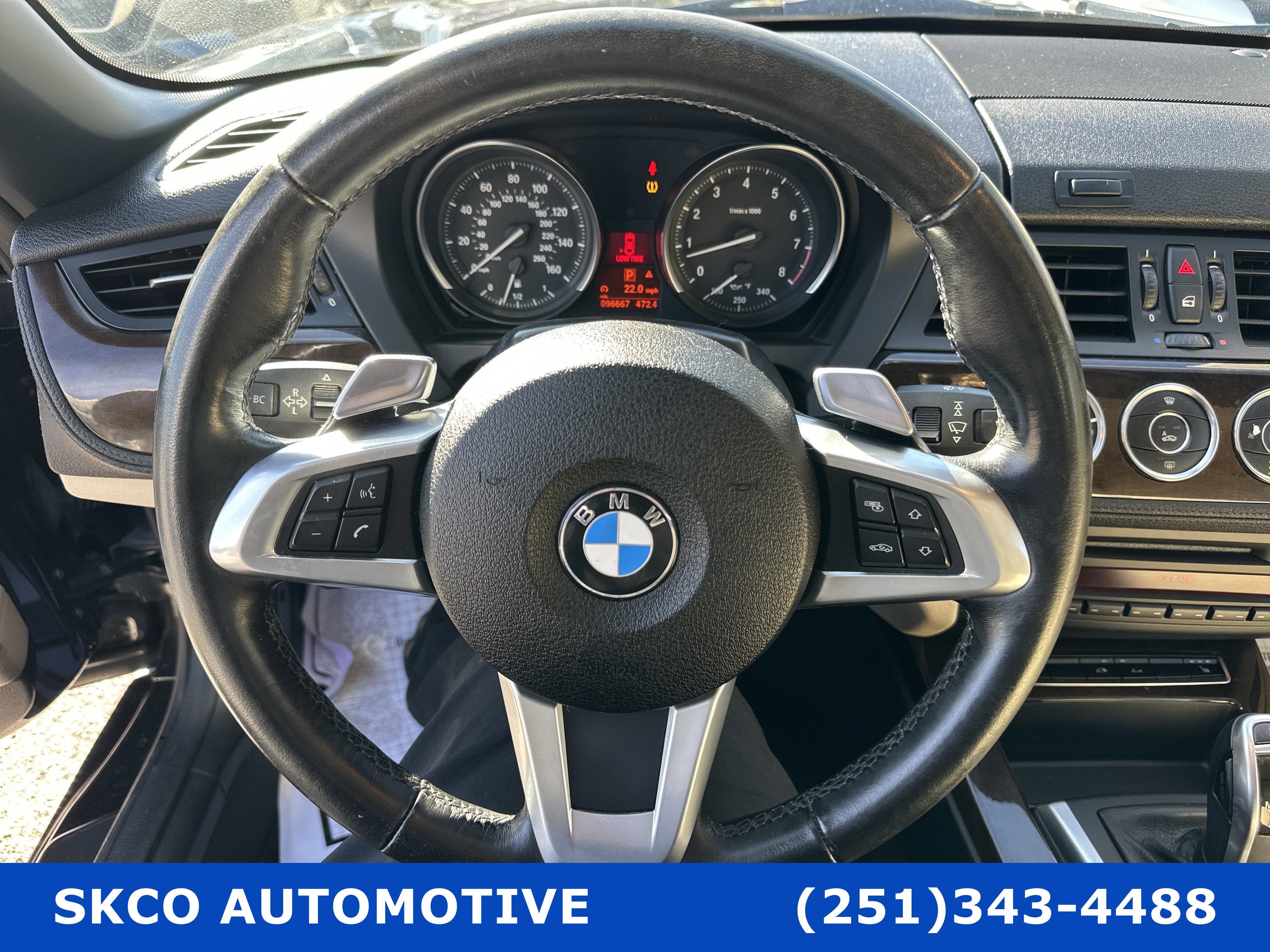 Used 2010 BMW Z4 sDrive35i image 18