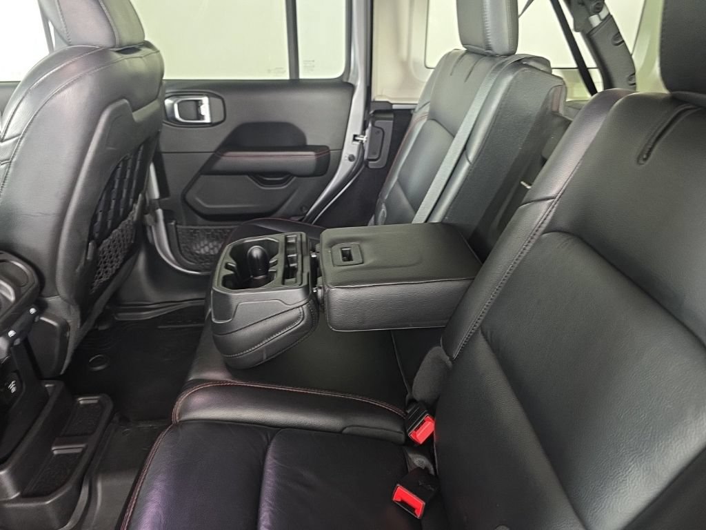 Used 2021 Jeep Wrangler Unlimited Rubicon AWD/4WD image 32