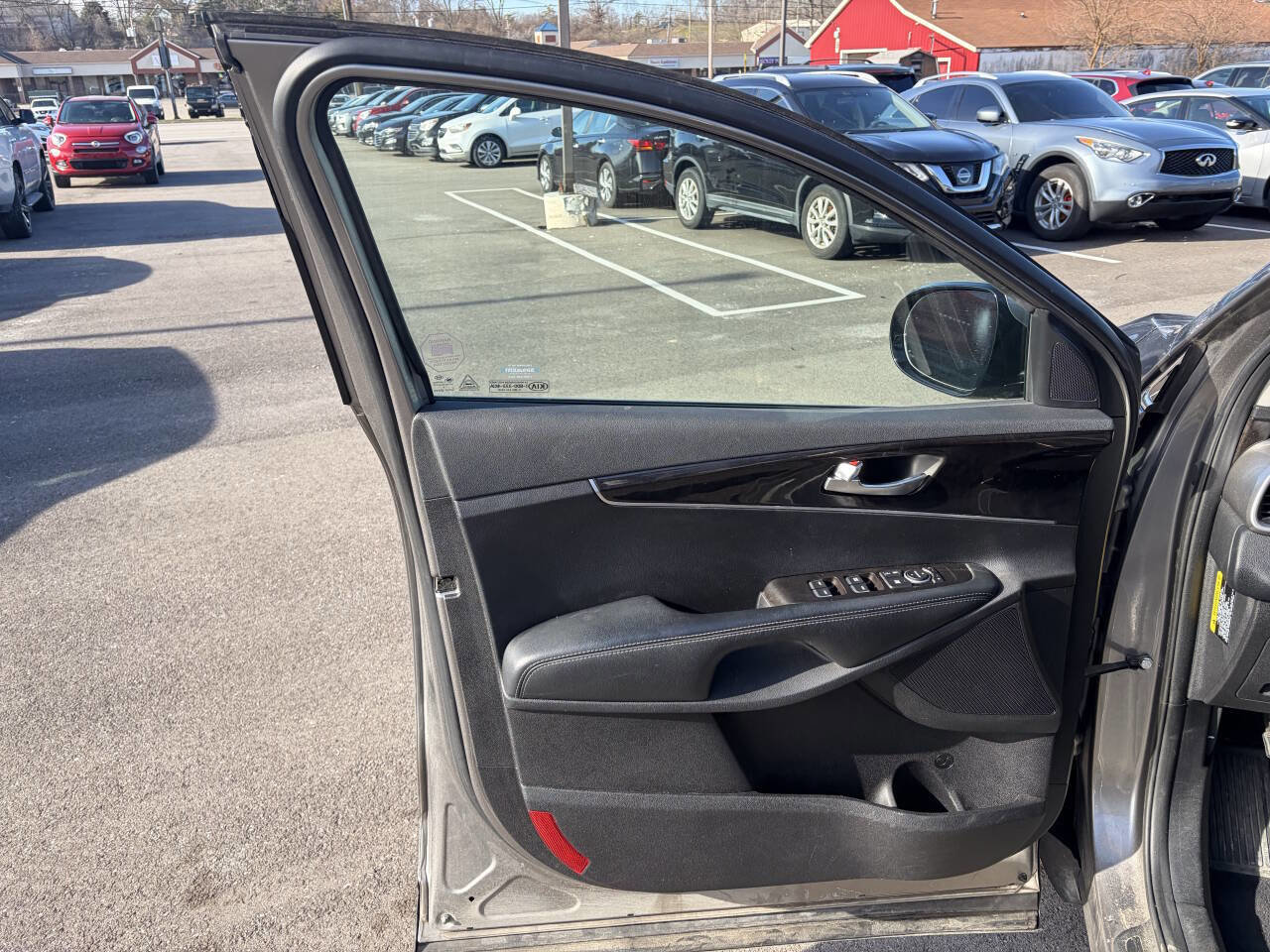 Used 2018 Kia Sorento FWD image 16