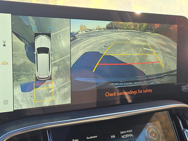 New 2025 Lexus LX 600 4WD w/ Luxury Package image 14