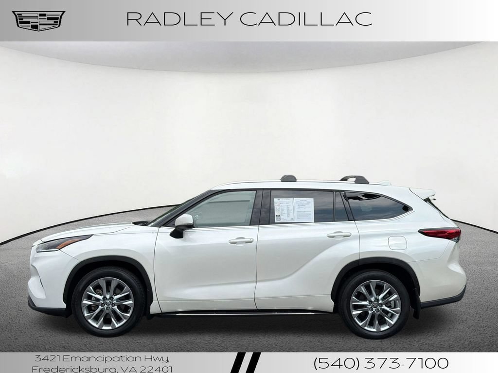 Used 2021 Toyota Highlander Limited AWD/4WD image 16