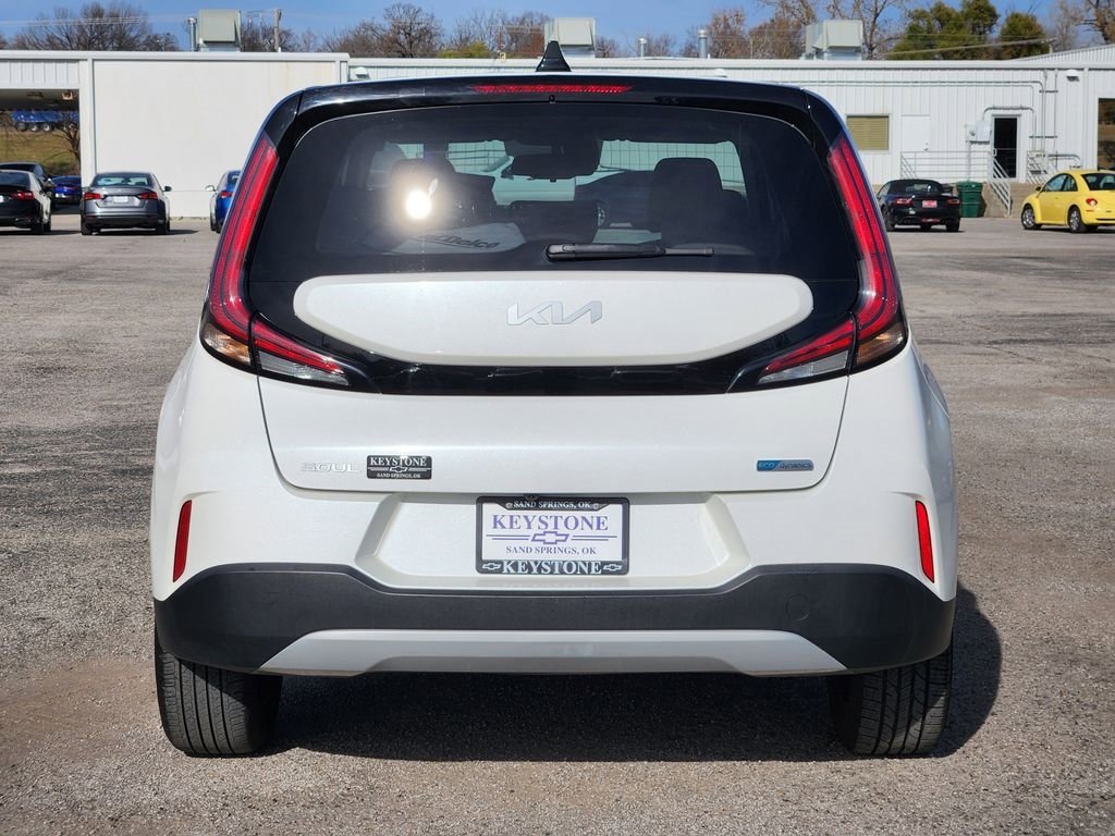 Used 2023 Kia Soul EX FWD image 6