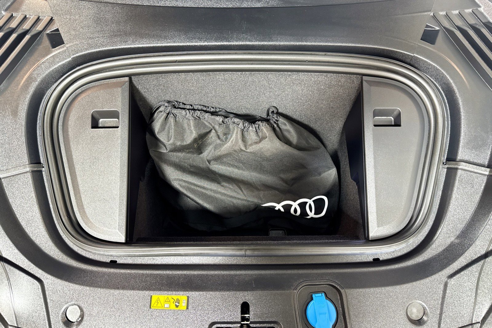 Used 2024 Audi RS e-tron GT image 27