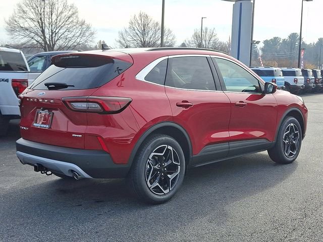 New 2026 Ford Escape Platinum w/ Equipment Group 601A AWD/4WD image 3