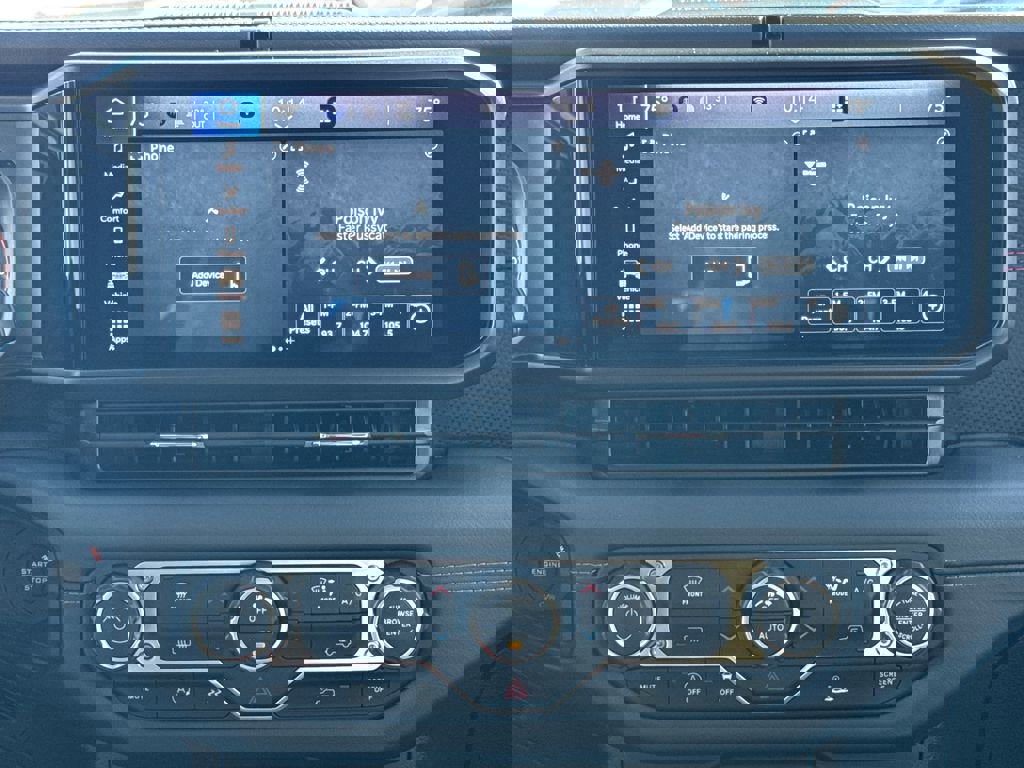 Used 2025 Jeep Wrangler Unlimited Rubicon image 24