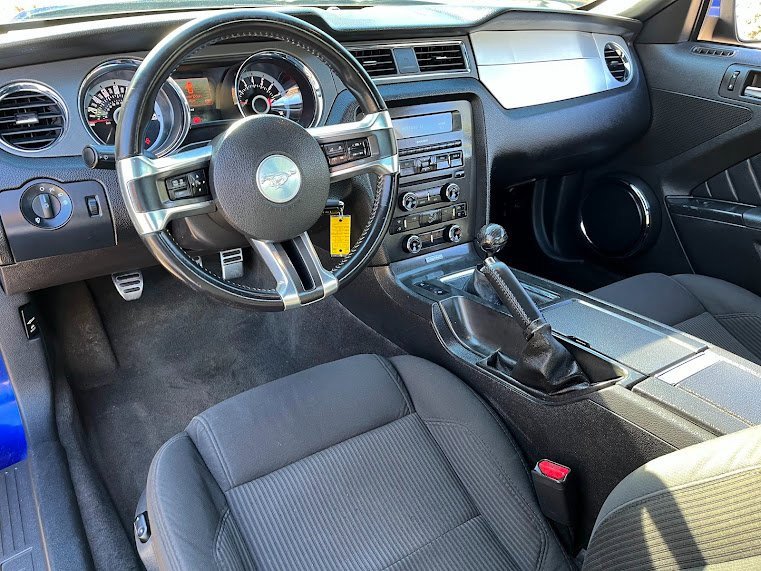 Used 2013 Ford Mustang GT Premium w/ Comfort Pkg image 10