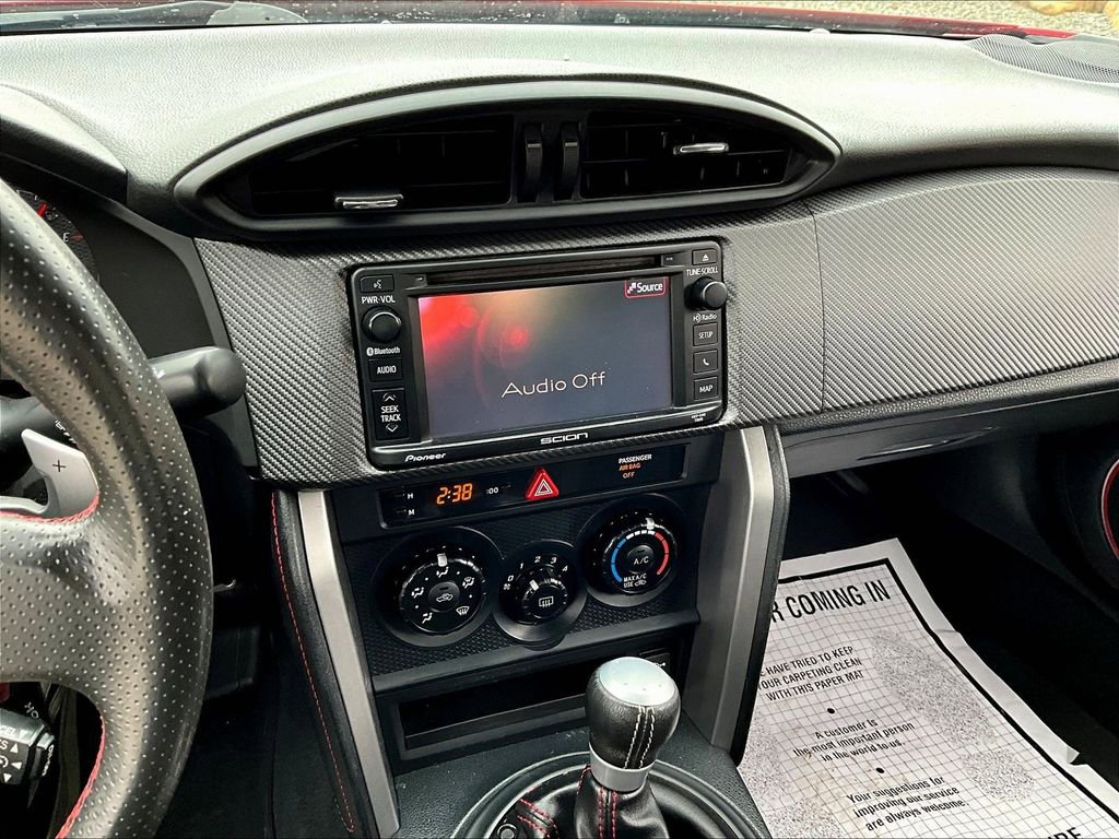 Used 2015 Scion FR-S image 25
