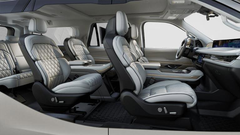 New 2025 Lincoln Navigator L Black Label image 28