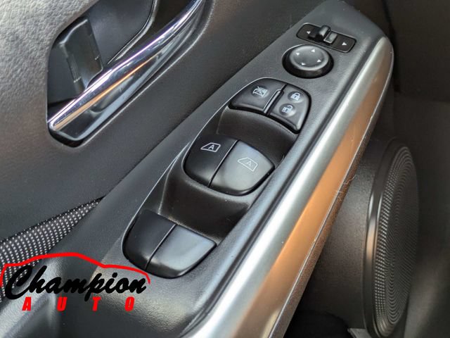 Used 2019 Nissan Kicks SV FWD image 25