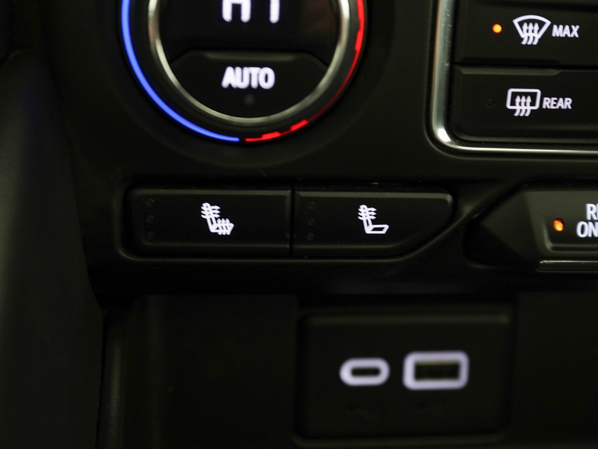 Used 2023 Chevrolet Tahoe RST w/ Luxury Package AWD/4WD image 25