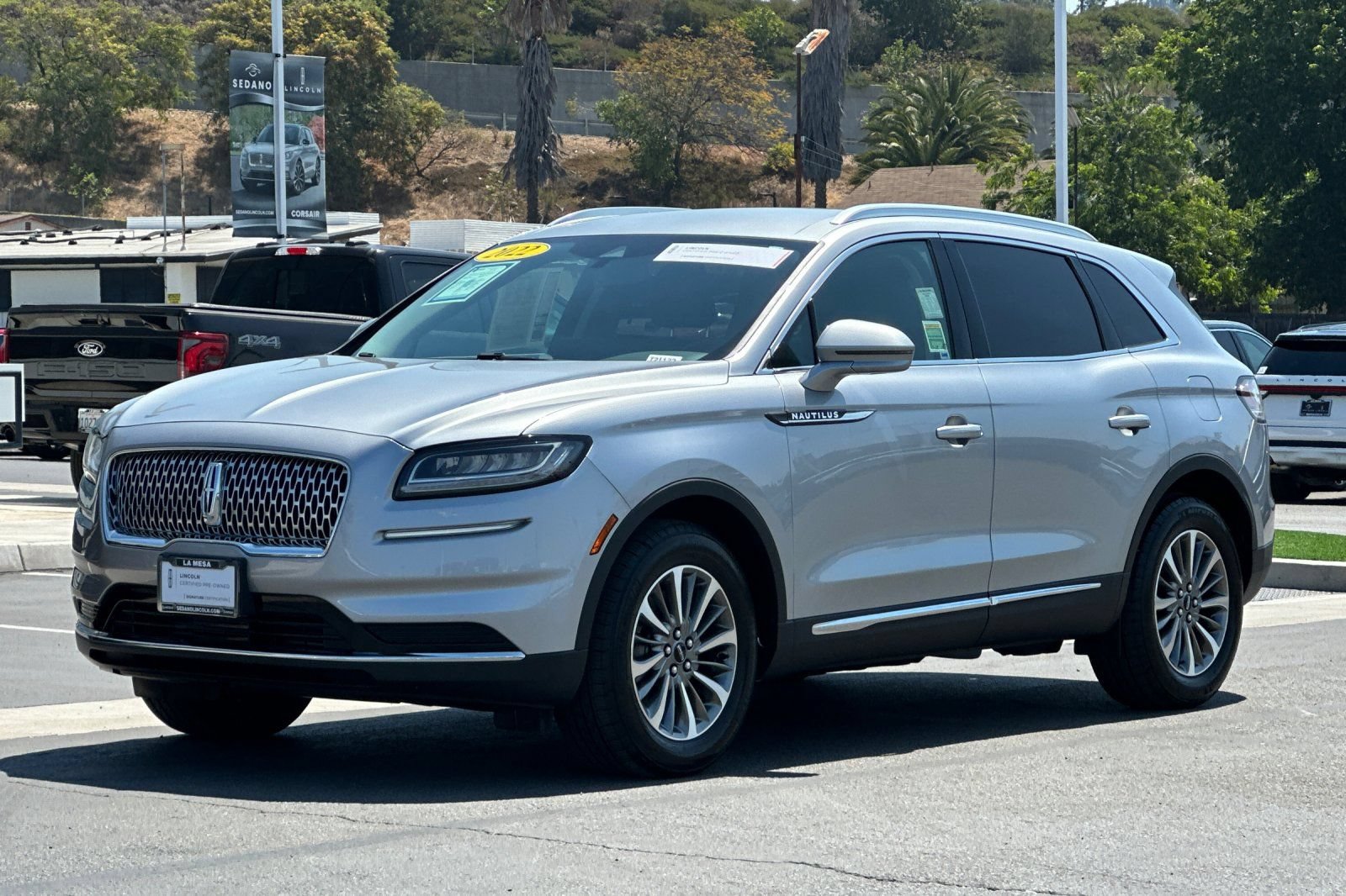 Certified 2022 Lincoln Nautilus FWD w/ Premium Package image 7