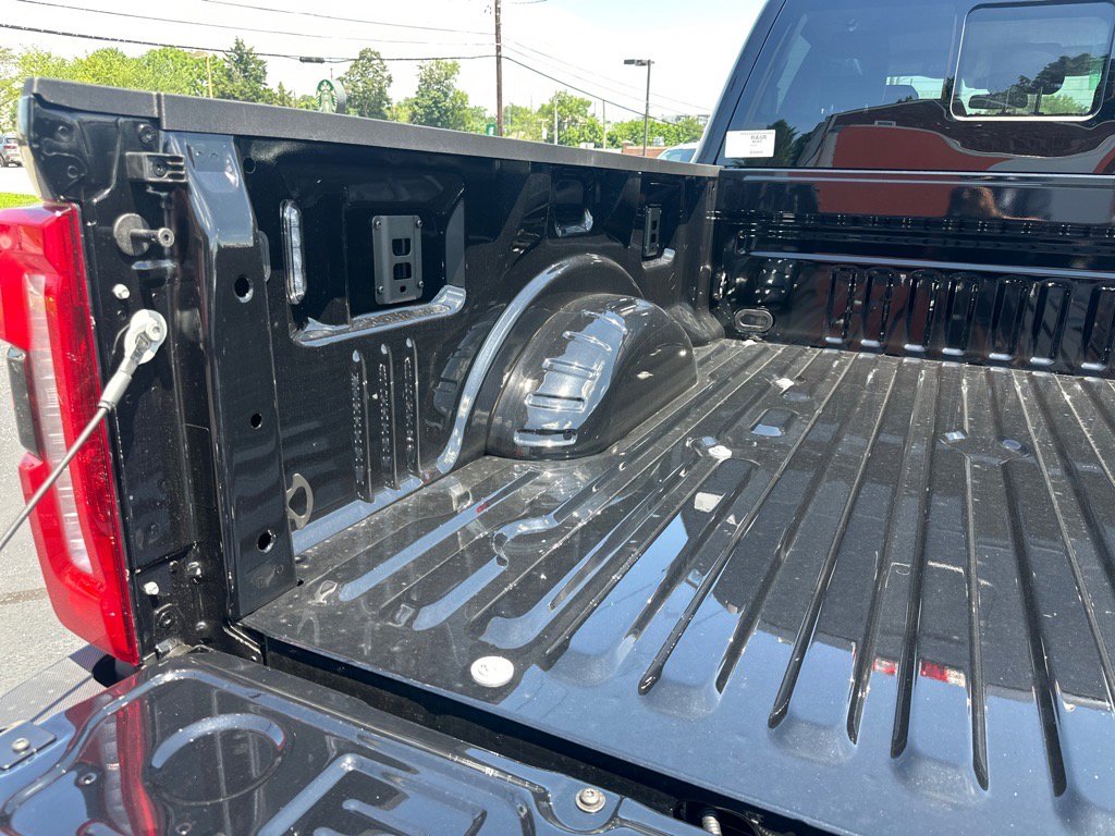New 2025 Ford F250 Lariat w/ Chrome Package image 45