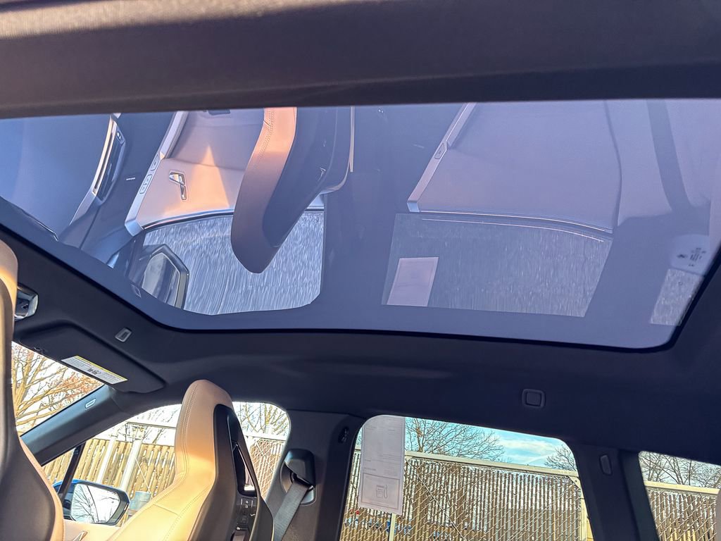 Used 2026 BMW iX xDrive60 image 10