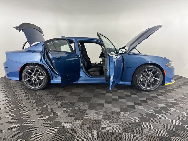 Used 2023 Dodge Charger R/T w/ Plus Group image 11