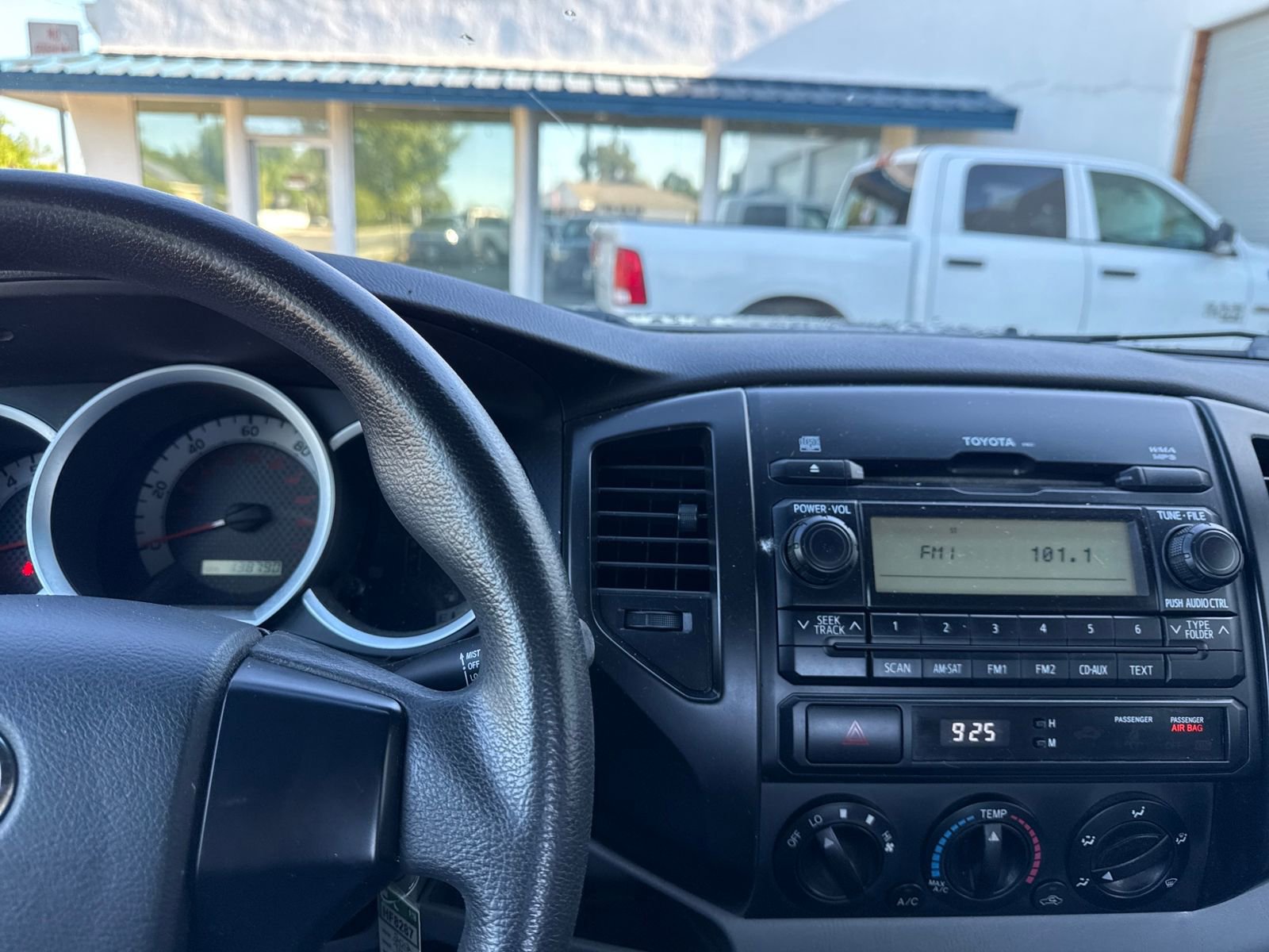 Used 2012 Toyota Tacoma 2WD Access Cab image 17