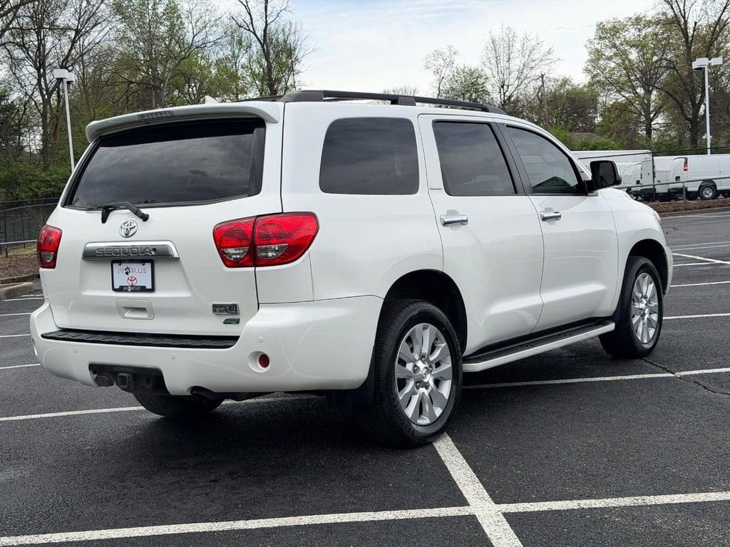 Used 2017 Toyota Sequoia Platinum image 3